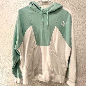 Puma hoodie women’s